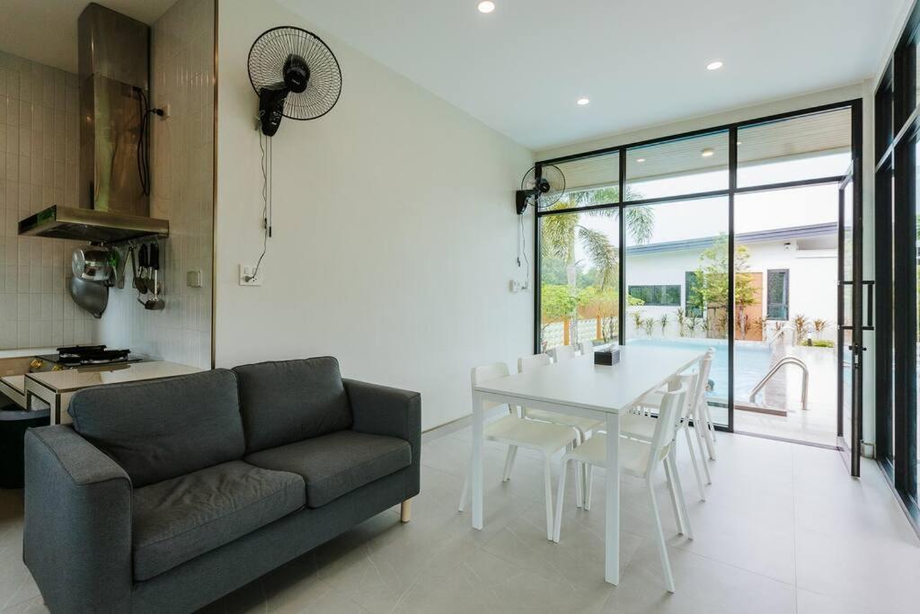 Cheeva Pool Villa Khao Lak Eksteriør bilde
