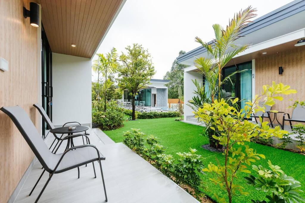 Cheeva Pool Villa Khao Lak Eksteriør bilde